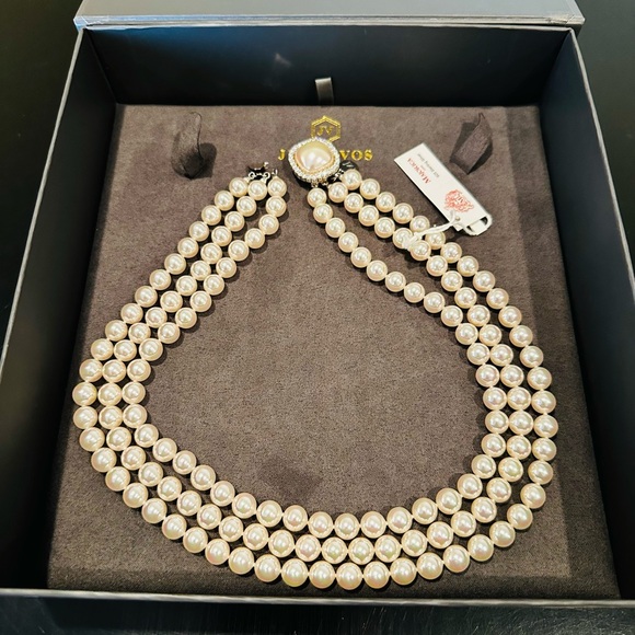 NWT LUXURY AUTHENTIC TIMELESS ELEGANT RARE Majorica Triple Strand Pearl Necklace - Picture 8 of 17